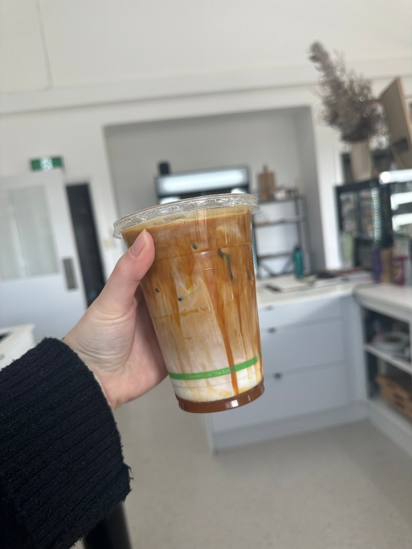 Iced latte/Cold Drip